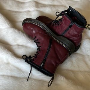 DR MARTENS 1460 YOUTH SMOOTH LEATHER LACE UP BOOTS